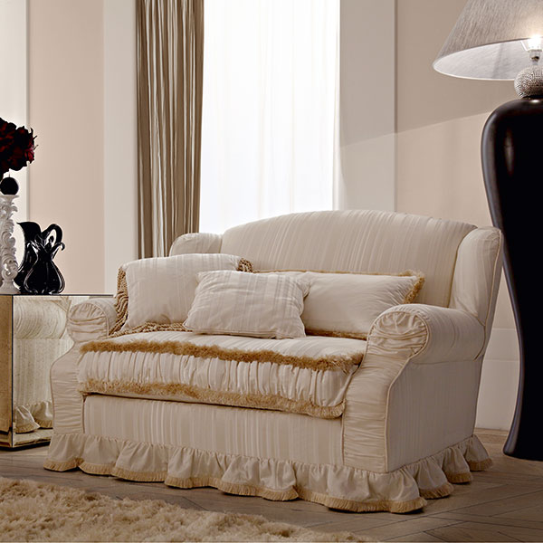 L5911 ROSY<br>
luxury armchair   
142 x 115 x 100 cm
