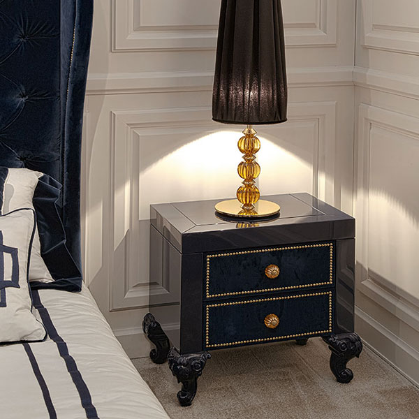 1441<br>
upholstered 2-drawer nightstand with nailhead trim   
66 x 41 x 62 cm