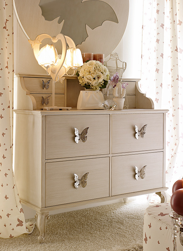 <strong>1510</strong> dresser with top unit with large butterfly handle PF03,
chrome finish
L. 124 x P. 57 x H. 120 cm